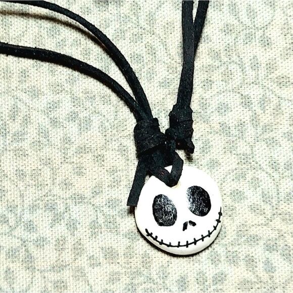 Skeleton Diffuser Pendant  - Picture 1 of 6